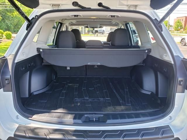 Certified 2023 Subaru Forester Premium AWD/4WD image 5