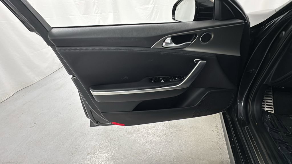 Used 2018 Kia Stinger GT image 18