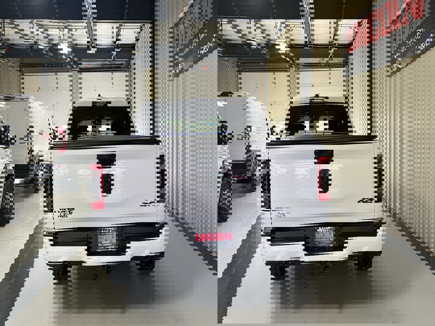 Used 2024 RAM 1500 Limited image 8