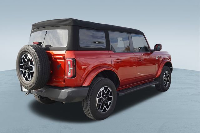 Used 2023 Ford Bronco Outer Banks image 8