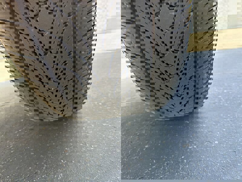 Used 2011 Chevrolet Avalanche LTZ image 19