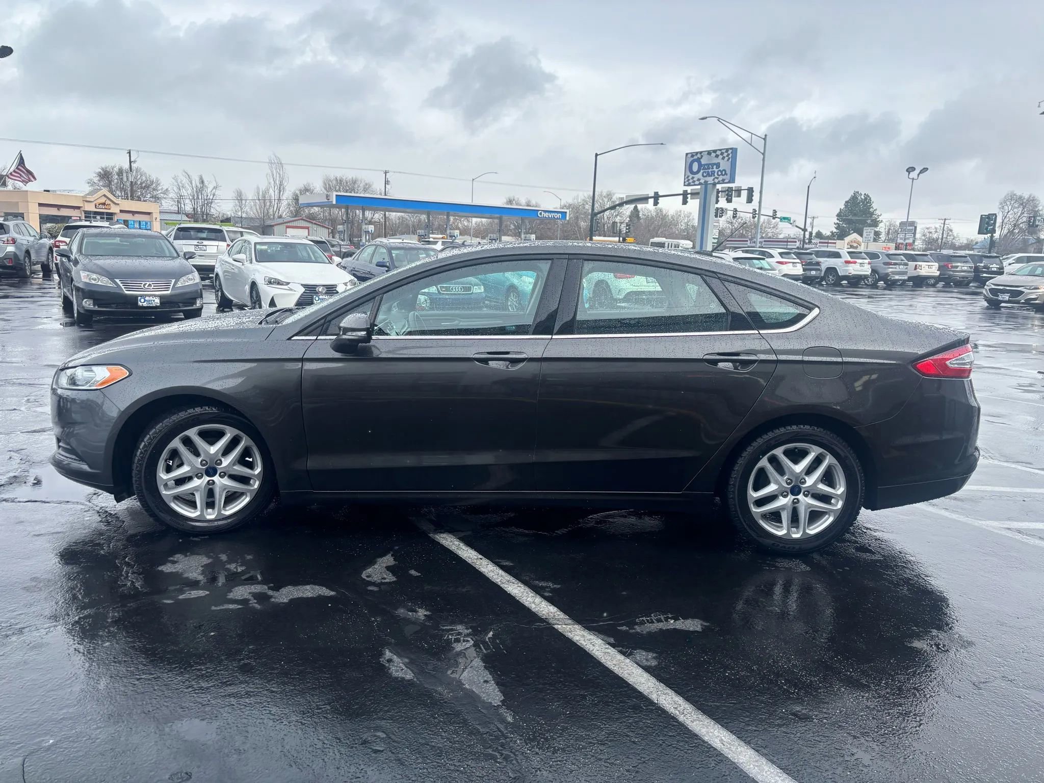 Used 2016 Ford Fusion SE image 7
