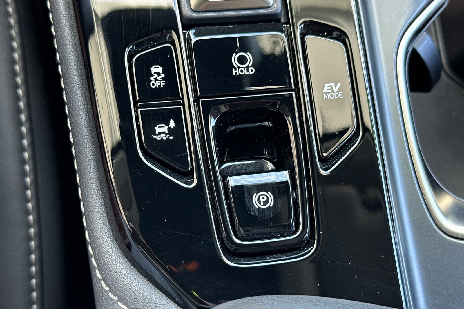 Used 2025 Lexus NX 350h AWD w/ Cold Area Package image 20