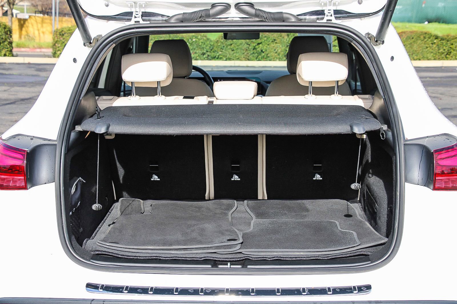 Certified 2025 Mercedes-Benz GLA 250 image 24