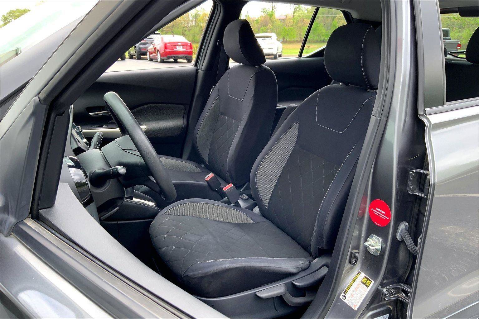 Used 2018 Nissan Kicks SV image 22