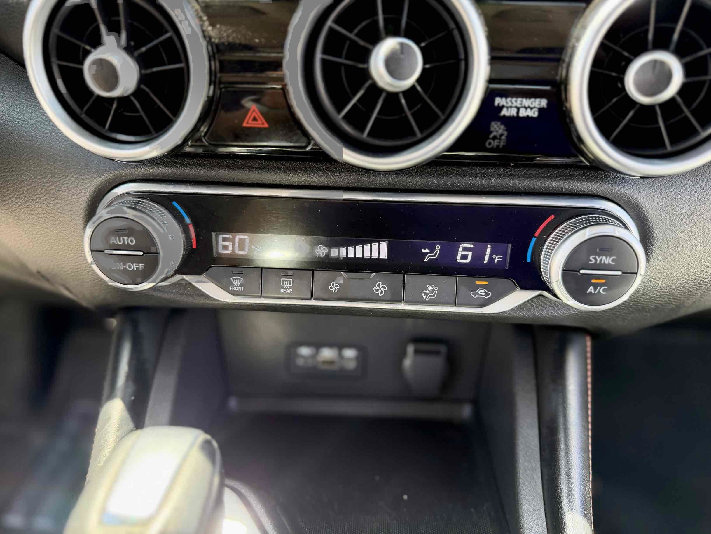 Used 2020 Nissan Sentra SR w/ Electronics Package FWD image 19