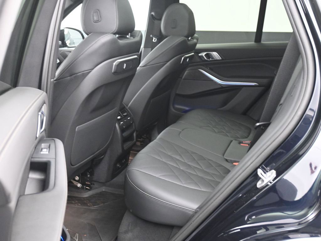 Used 2024 BMW X5 xDrive40i w/ M Sport Package image 13