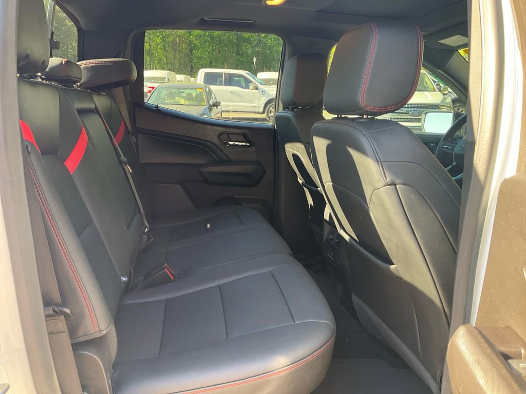 Used 2024 Chevrolet Colorado Z71 w/ Z71 Convenience Package 2 AWD/4WD image 13