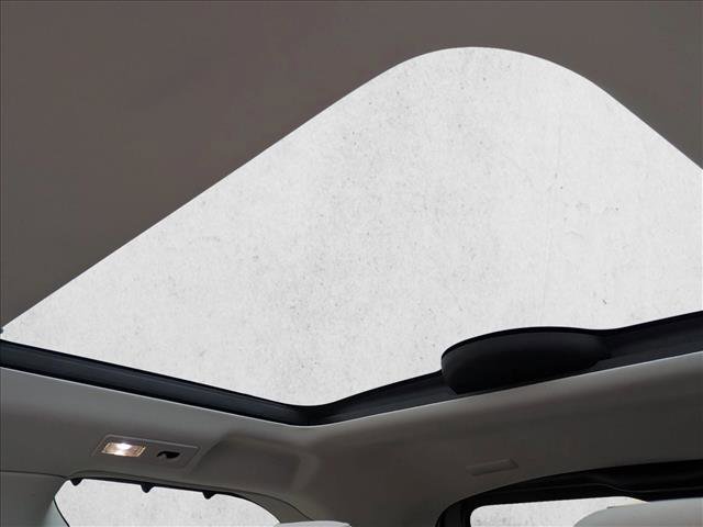 Certified 2025 Land Rover Discovery S image 20