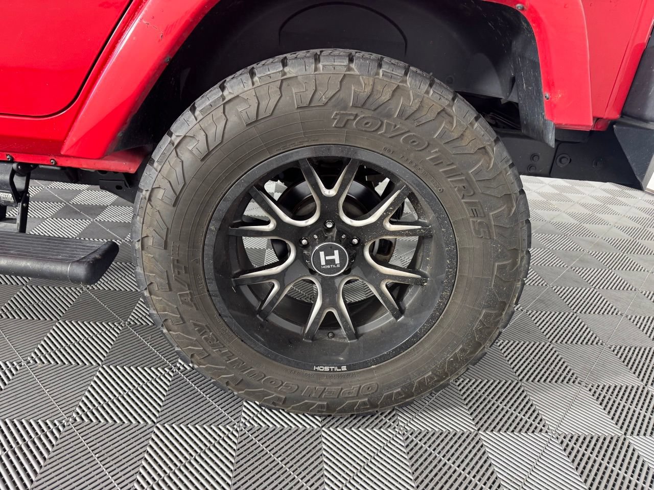 Used 2014 Jeep Wrangler Unlimited Sahara AWD/4WD image 13