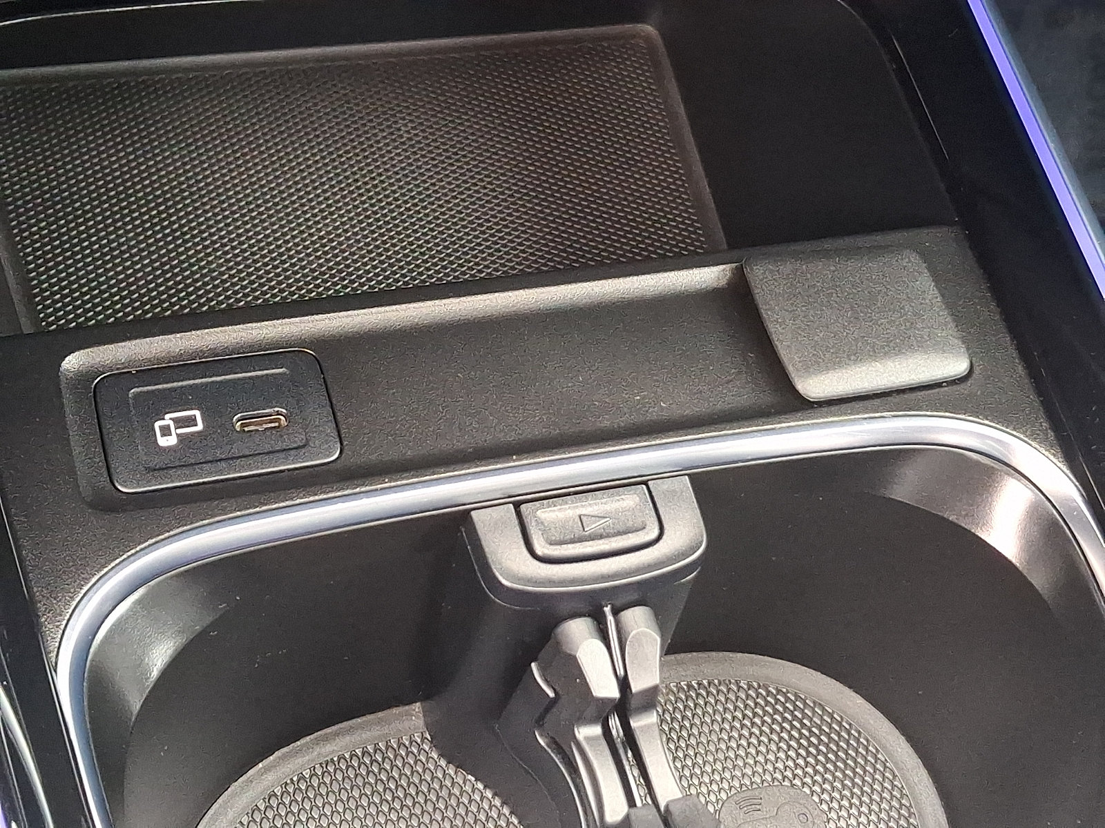 Used 2021 Mercedes-Benz GLB 250 4MATIC image 28