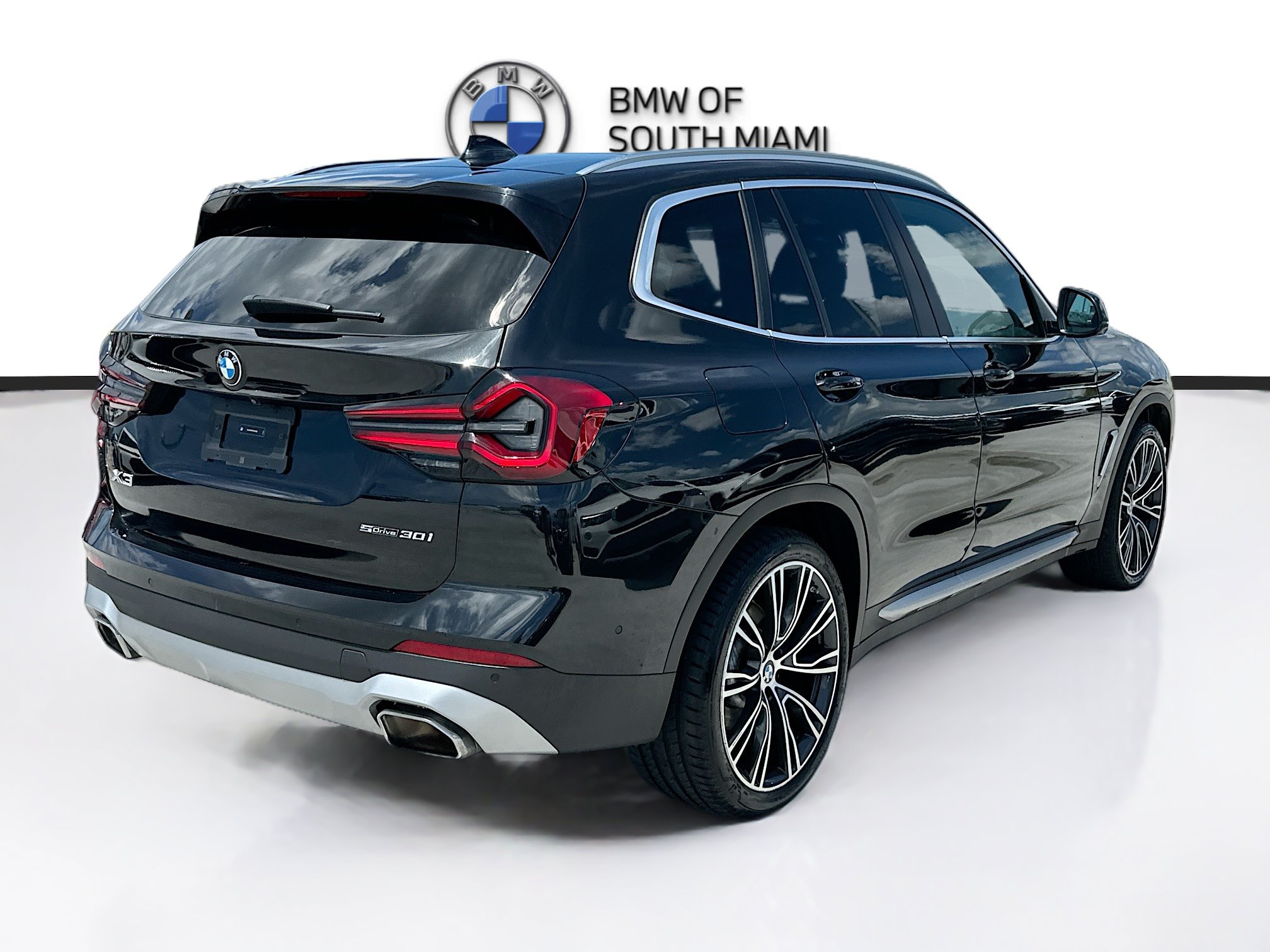 Certified 2024 BMW X3 sDrive30i w/ Convenience Package RWD image 7
