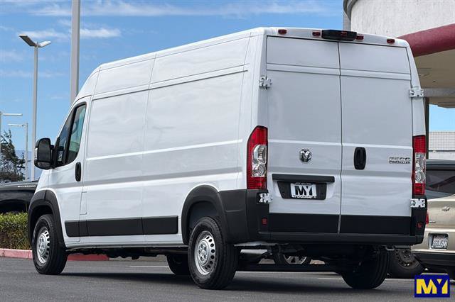 Used 2026 RAM ProMaster 2500 w/ Convenience Group FWD image 6