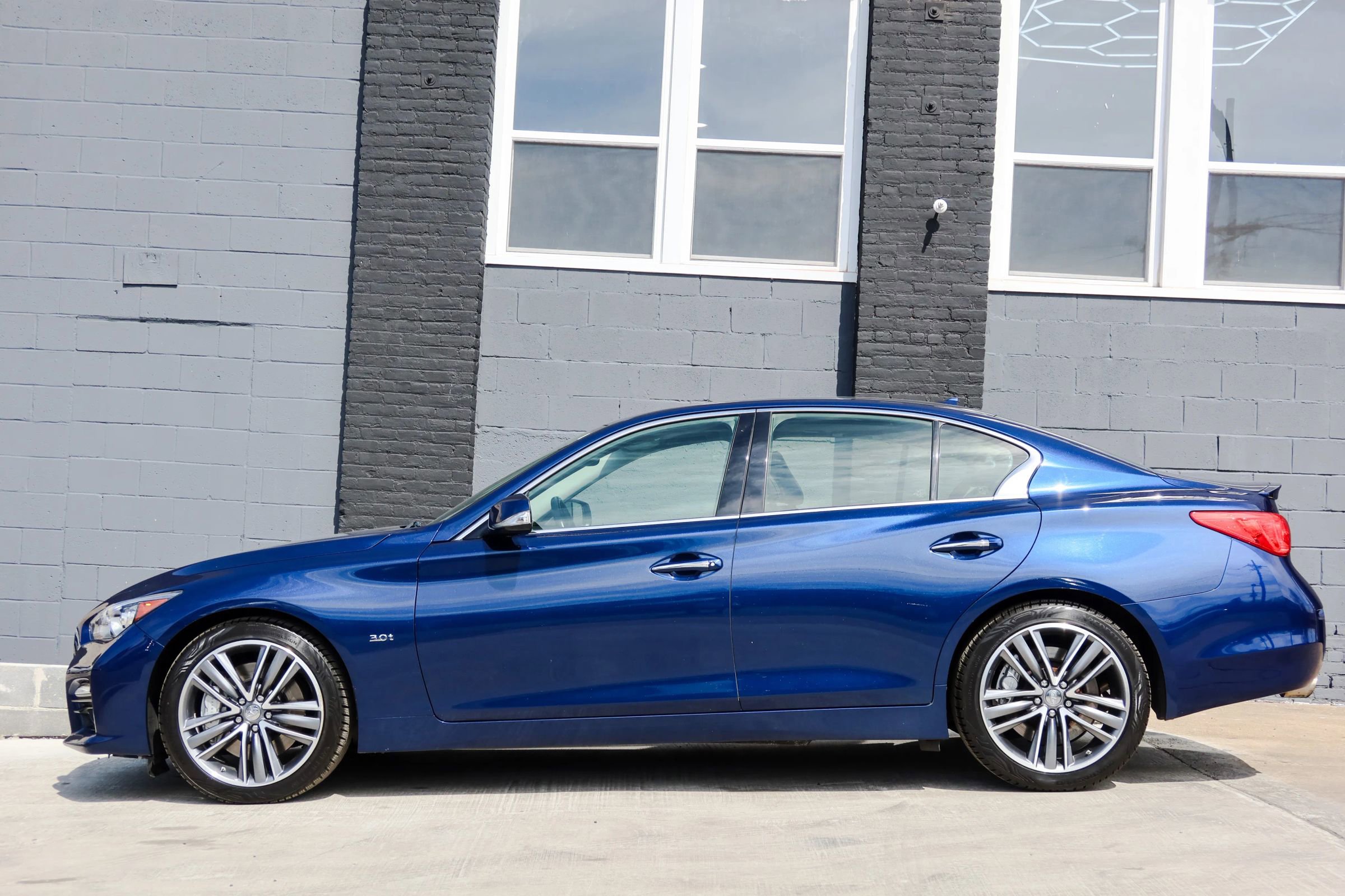 Used 2017 INFINITI Q50 Sport image 5