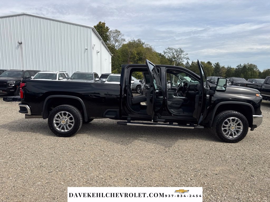 Used 2025 Chevrolet Silverado 3500 LTZ w/ LTZ Plus Package AWD/4WD image 44