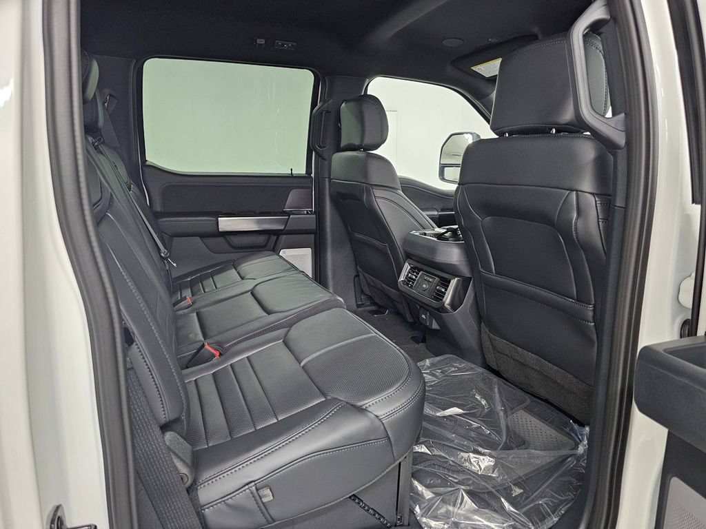 New 2026 Ford F350 Platinum w/ FX4 Off-Road Package AWD/4WD image 32