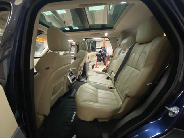 Used 2017 Land Rover Range Rover Sport HSE image 61