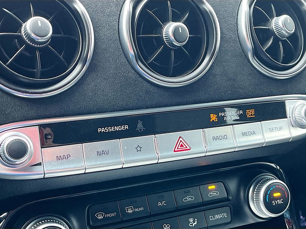 Used 2023 Kia Stinger GT2 image 16