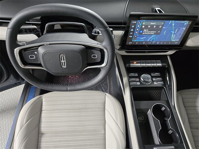 New 2026 Lincoln Nautilus Reserve w/ Jet Appearance Package image 16