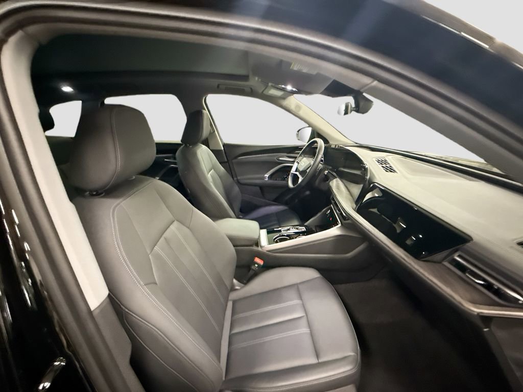 Certified 2025 Audi Q5 Premium Plus w/ Premium Plus image 19