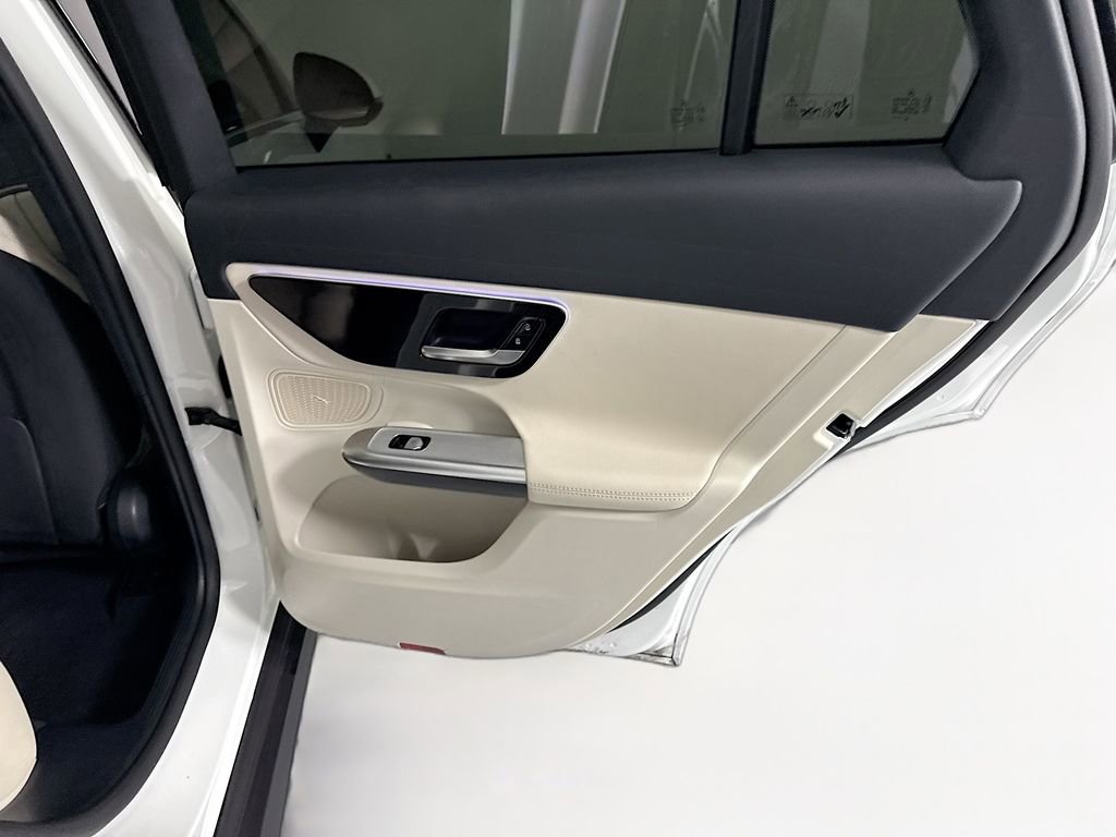 Certified 2026 Mercedes-Benz GLC 300 image 27