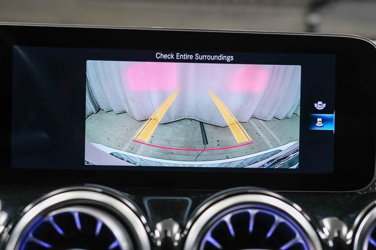 Used 2021 Mercedes-Benz GLB 250 image 30