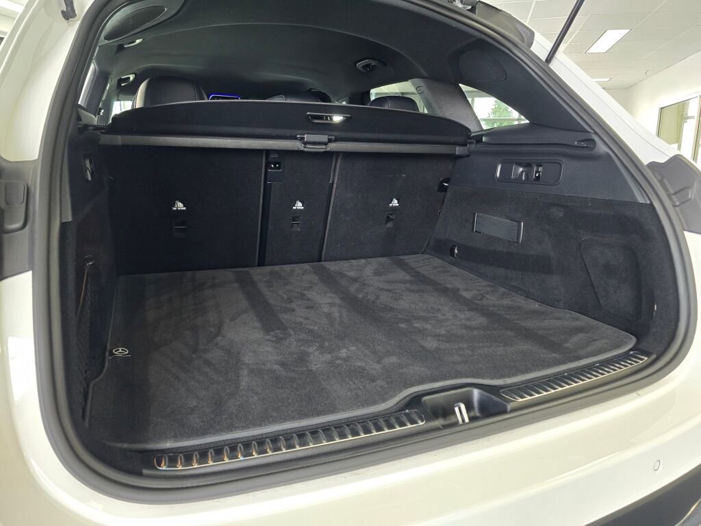 Used 2024 Mercedes-Benz GLC 300 4MATIC image 19
