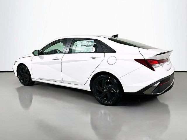 Used 2026 Hyundai Elantra Sport FWD image 4