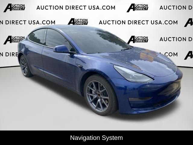 Used 2023 Tesla Model 3 Standard Range image 3