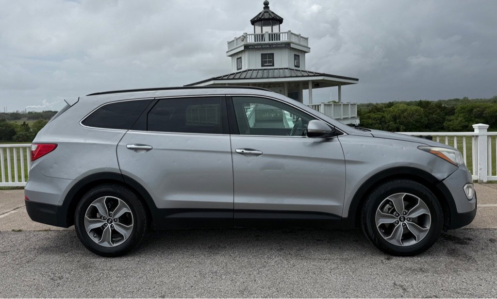 Used 2014 Hyundai Santa Fe GLS image 4