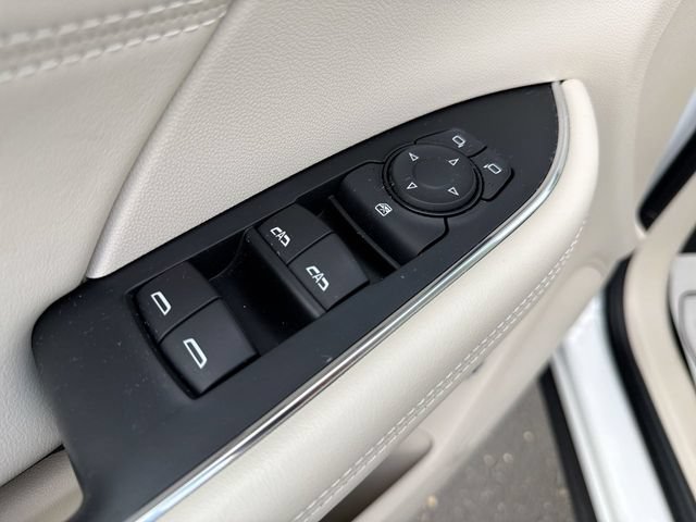 Used 2022 Buick Envision Preferred FWD image 13
