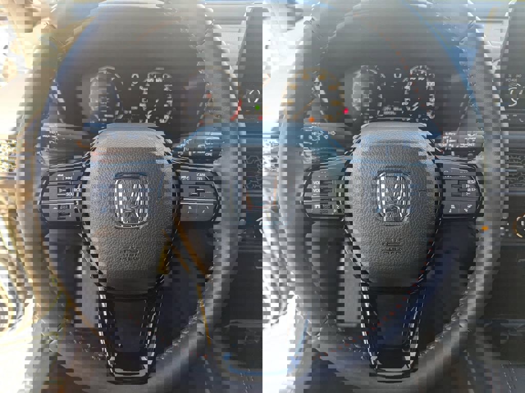 Used 2025 Honda HR-V Sport image 26