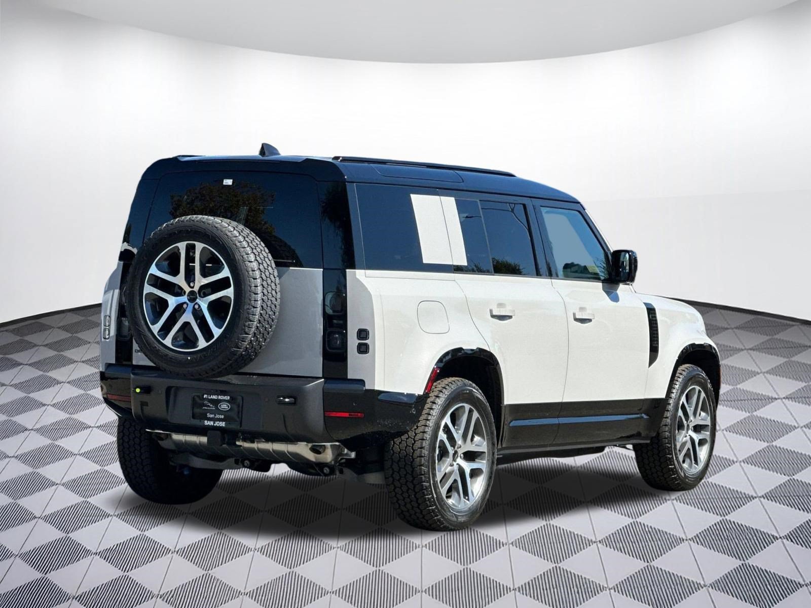 New 2026 Land Rover Defender 110 X-Dynamic SE AWD/4WD image 8
