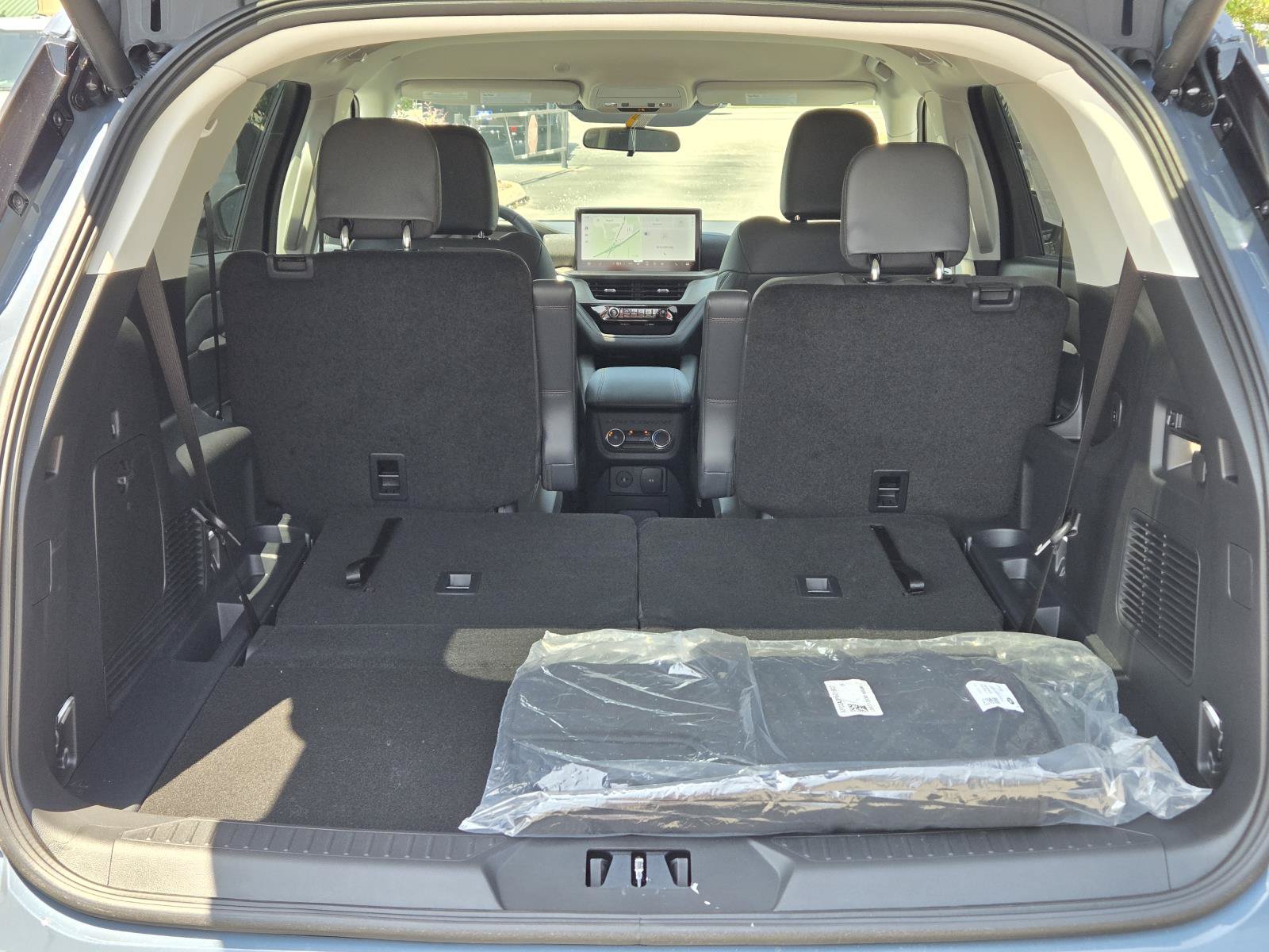 New 2026 Ford Explorer Active w/ Active Comfort Package AWD/4WD image 11