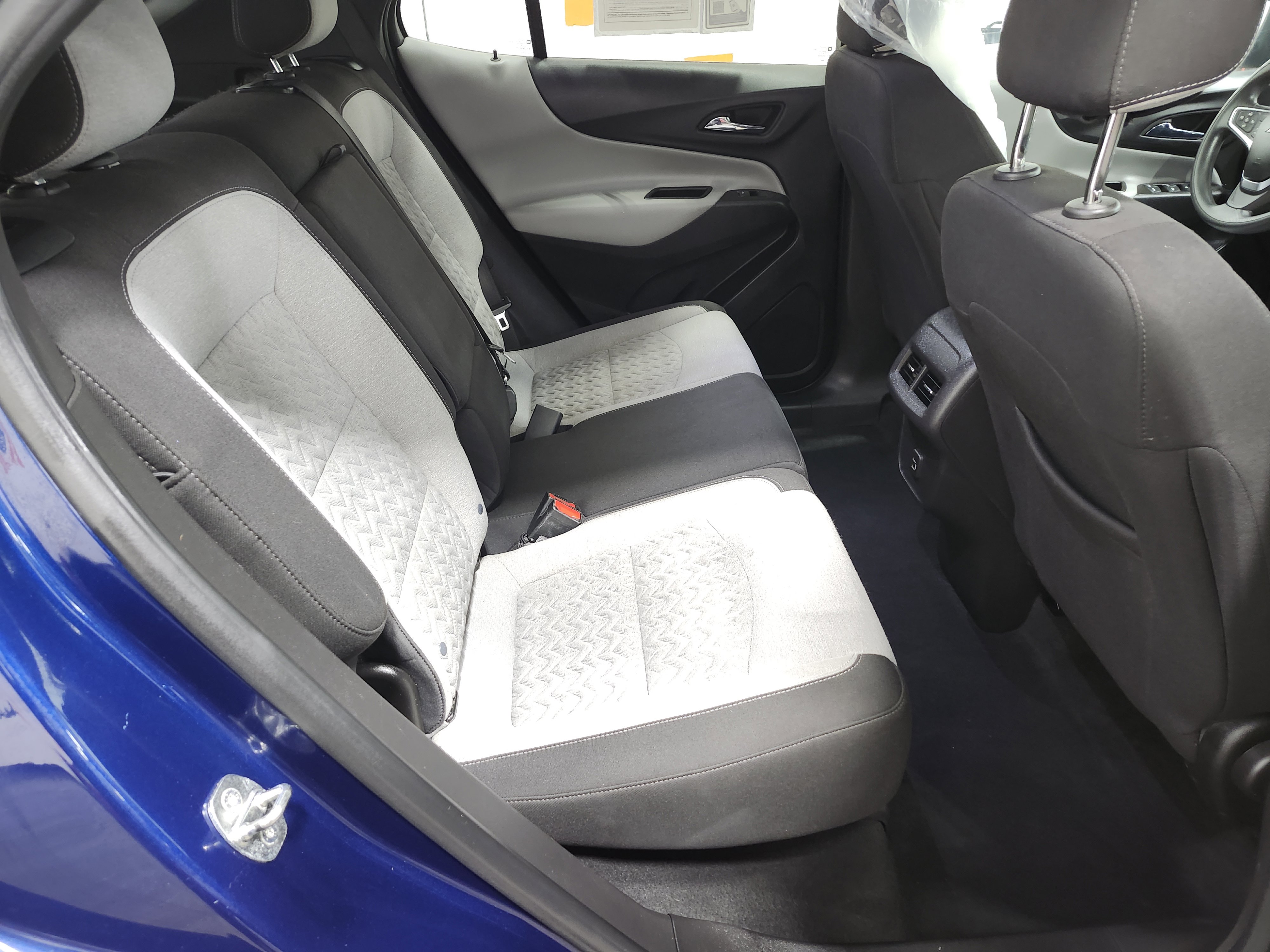 Used 2022 Chevrolet Equinox LS w/ LS Convenience Package image 12