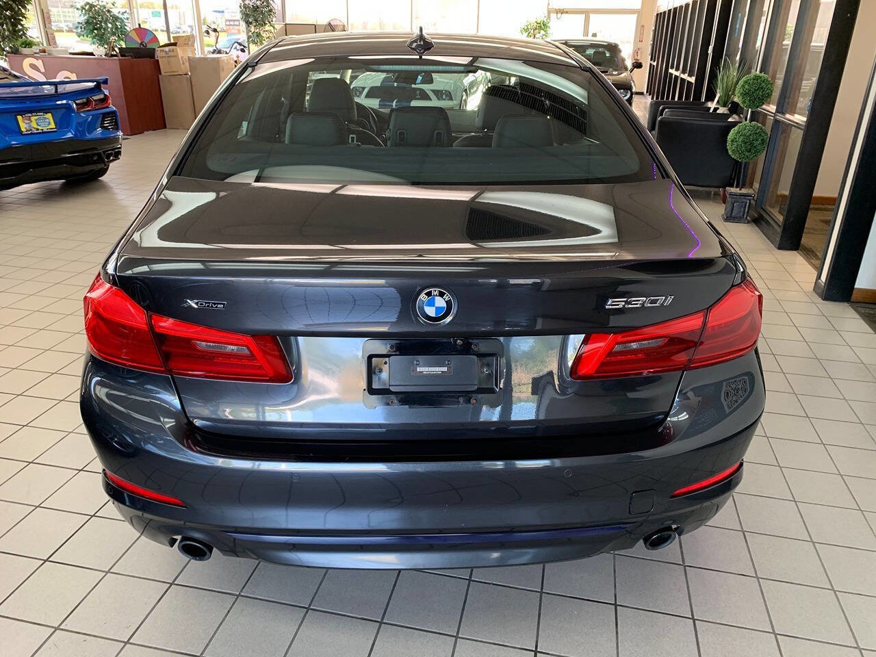 Used 2018 BMW 530i xDrive AWD/4WD image 6
