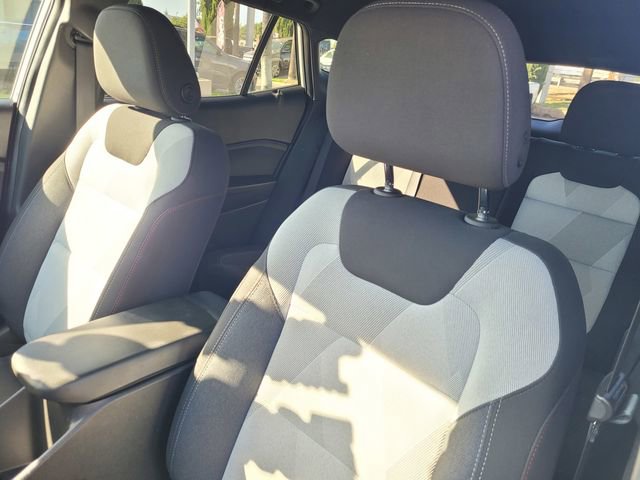 Used 2024 Chevrolet Trax RS FWD image 11