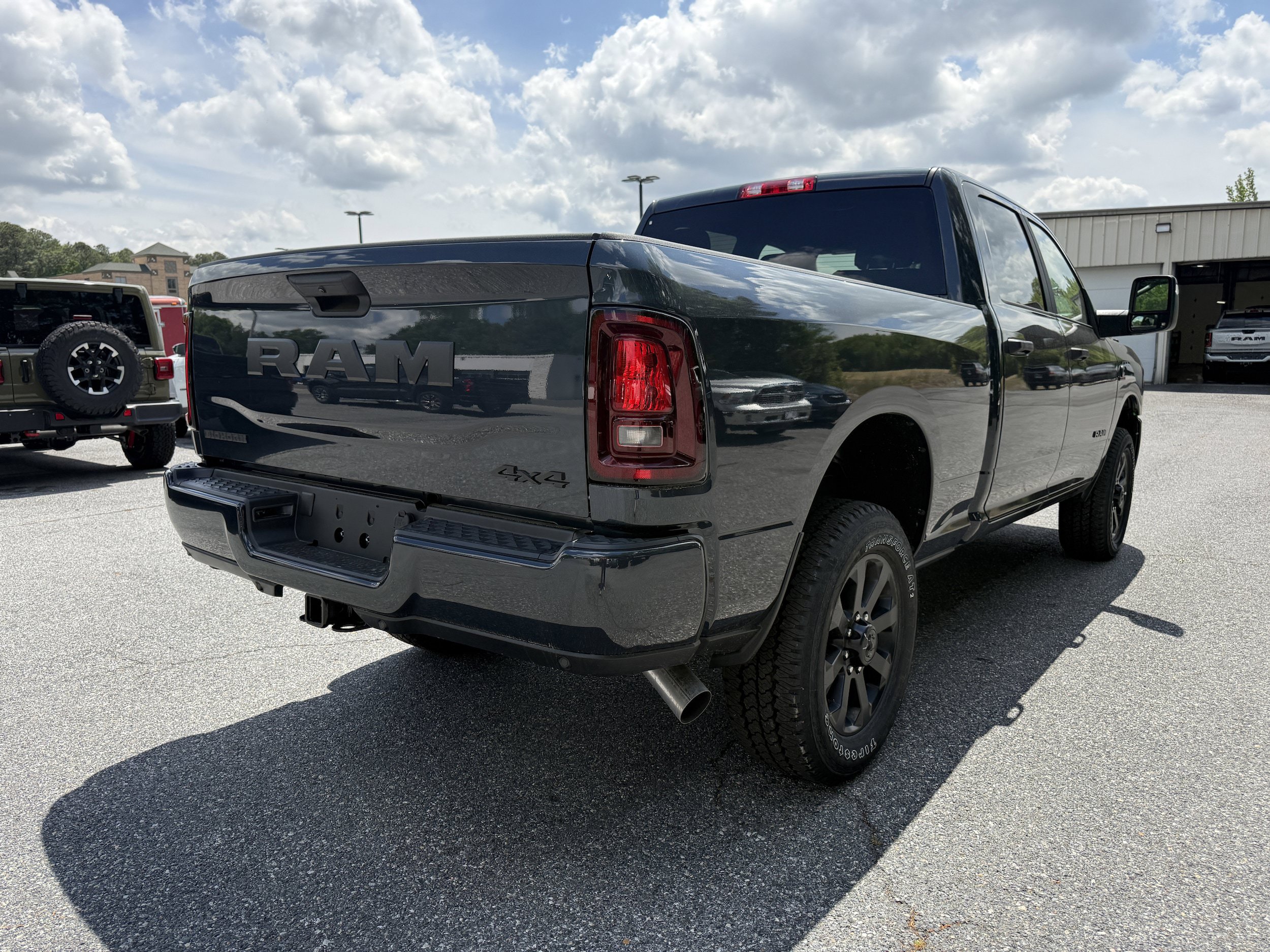 New 2026 RAM 2500 Big Horn AWD/4WD image 8