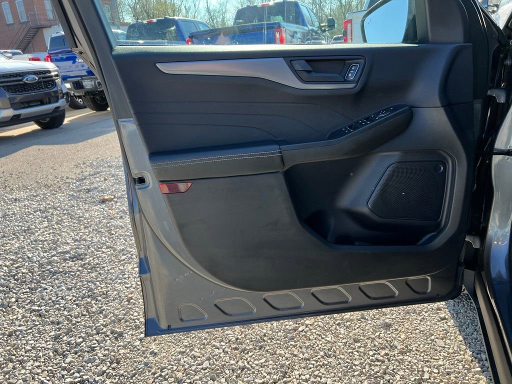 Used 2024 Ford Escape Active w/ Tech Pack #1 image 11