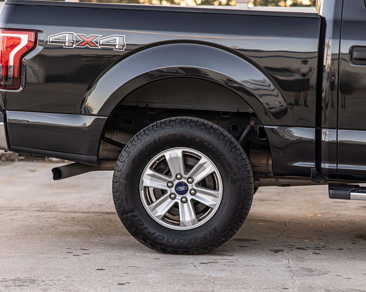 Used 2015 Ford F150 XLT AWD/4WD image 10