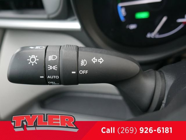 Used 2024 Toyota Sienna XLE FWD image 25