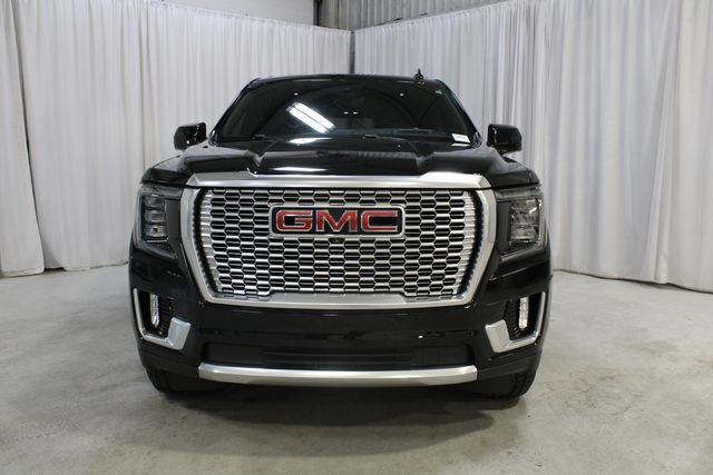 Used 2021 GMC Yukon Denali w/ Advanced Technology Package AWD/4WD image 37