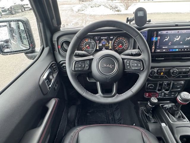 Used 2025 Jeep Wrangler Unlimited Rubicon w/ Steel Bumper Group image 18