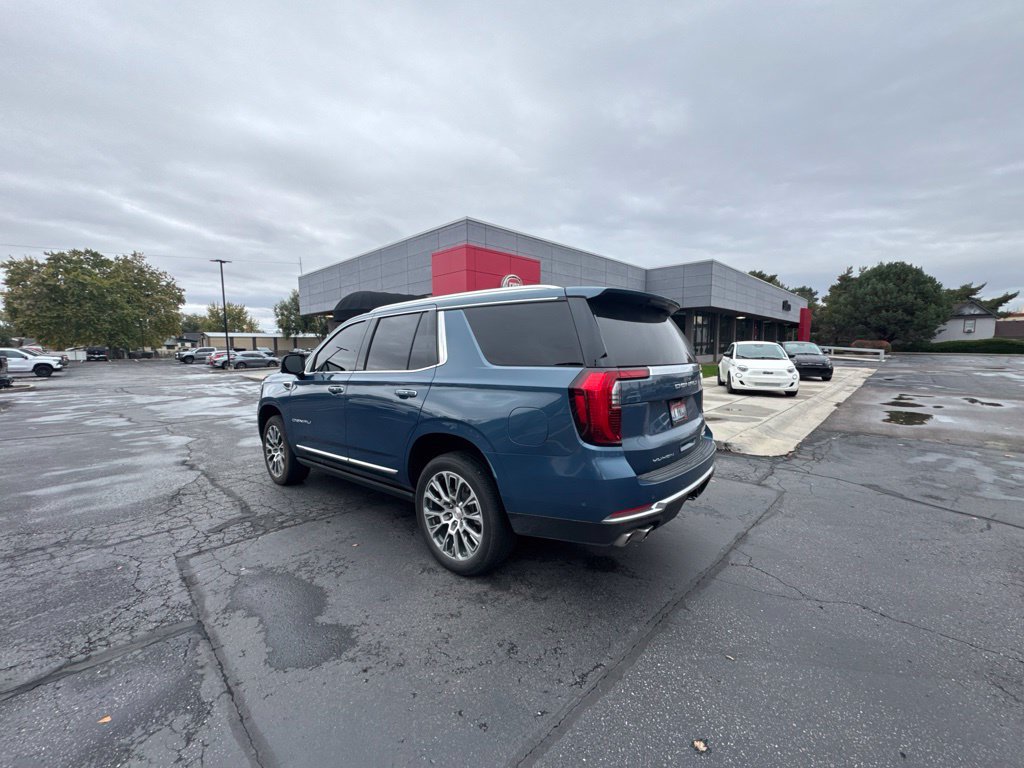 Used 2025 GMC Yukon Denali w/ Denali Reserve Package AWD/4WD image 5