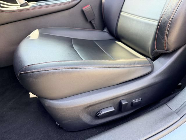 Used 2025 Nissan Sentra SR w/ SR Premium Package FWD image 15