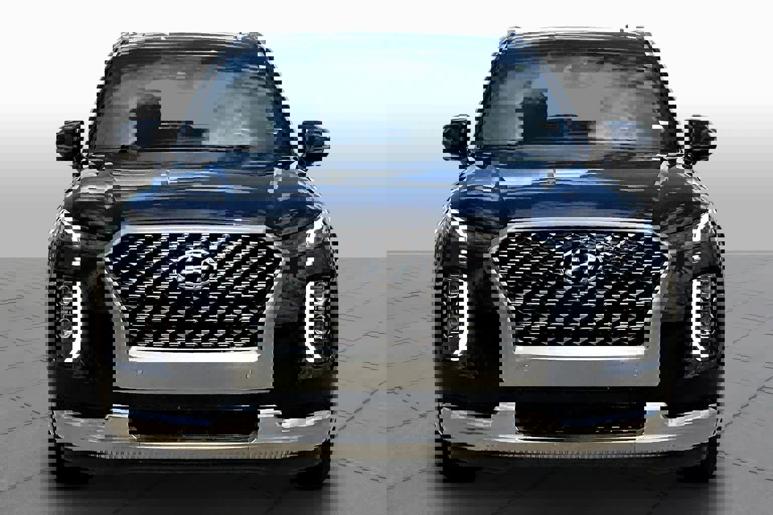 Used 2022 Hyundai Palisade Calligraphy image 4