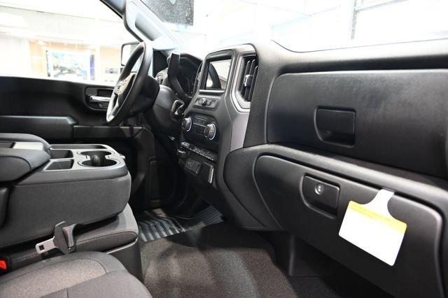 New 2026 Chevrolet Silverado 2500 Custom w/ Custom Value Package AWD/4WD image 16