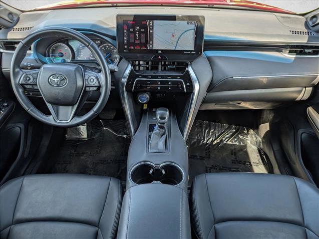 Used 2022 Toyota Venza XLE AWD/4WD image 18