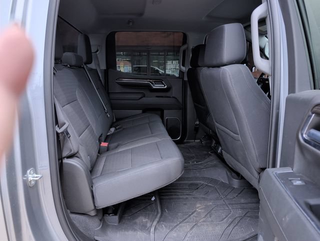 Used 2023 Chevrolet Silverado 1500 LT AWD/4WD image 31