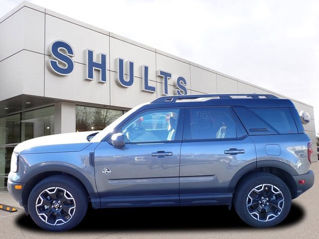 Certified 2025 Ford Bronco Sport Outer Banks w/ Outer Banks Tech Package+ image 2